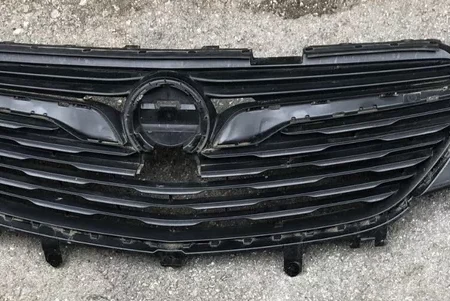 2018 Opel Grandland X Grille - €205