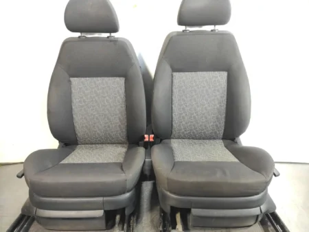 Front Right - Left Seat 2006 SEAT IBIZA (6L1) Hit - €143