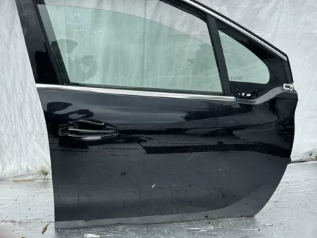 2013 VW GOLF 2013 MK7 FRONT DRIVER SIDE DOOR (2013-2017) - €195