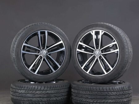 2015 Volkswagen Golf 7 - 17 inch wheels + Tires 205/50 r17 - €355