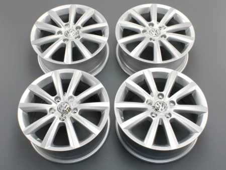 VW Touran 16 inch Alloy Wheels (x4) 205/55/R16  – €120