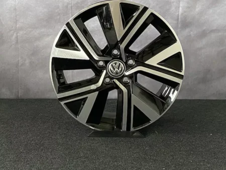 Volkswagen Touran 205/55 R16 alloy wheels 16 inches  – €190