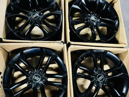 Audi Q5 18 inch Alloy Black Wheels  – €190