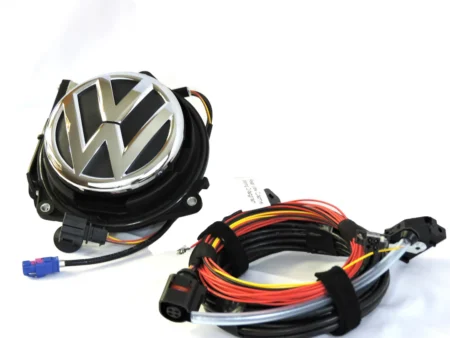 2010 Volkswagen CC/Passat B6 Emblem Rear View Camera Kit – €175