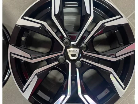 2013 Dacia Sandero Stepway alloy wheels  205/55/R16 – €185