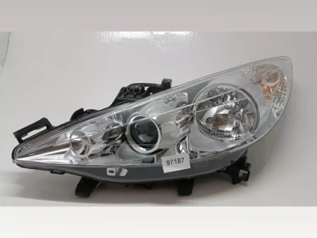 Original Right And Left Headlight for 2007 Peugeot 207 - €195